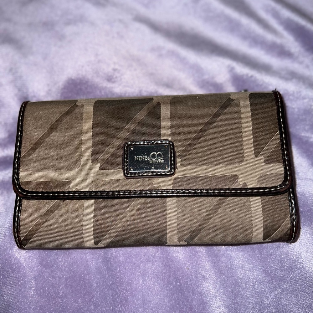 Nine & Co. Women's One Size Fits All Clutch
